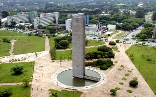 praça-do-relogio